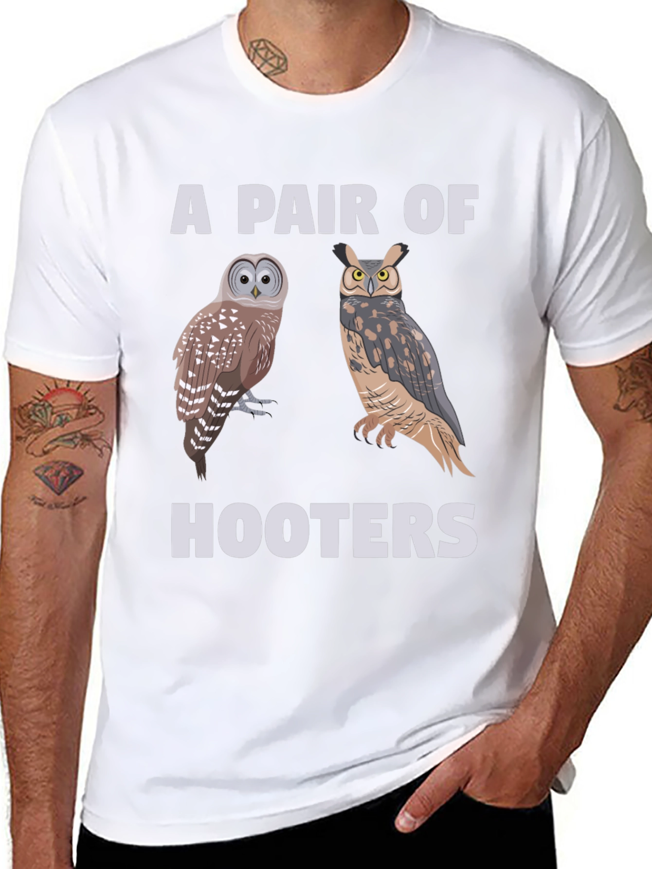 A Pair of Hooters Owls Graphic T-Shirt